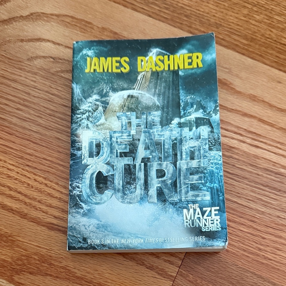 The Death Cure Book by James Dashner